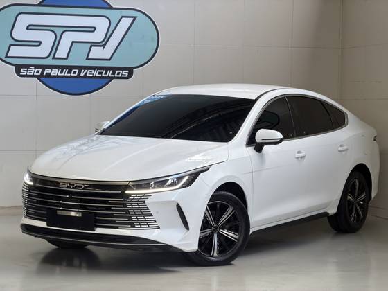 BYD KING 1.5 DM-I PHEV GS AUTOMÁTICO BYD KING 1.5 DM-I PHEV GS AUTOMÁTICO
